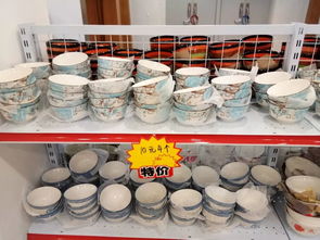 2元10元時(shí)尚百貨精品熱賣中，廠家直銷一件也批發(fā)